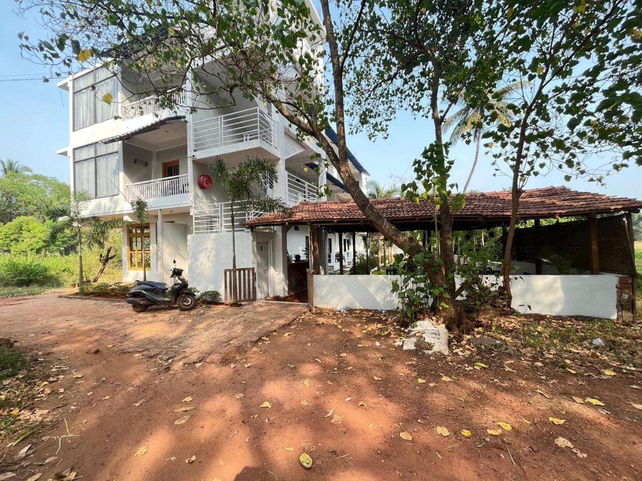 Hotel 14 Magic Pods Morjim Exterior foto